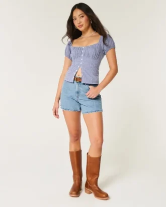 Short en denim décontracté taille haute, coupe ample, délavage moyen, 5 pouces Short en denim décontracté taille haute, coupe ample, délavage moyen, 5 pouces