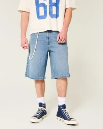 Short en denim super ample, délavage moyen, longueur sous le genou