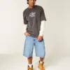 Short en denim super baggy avec motif tête de mort Short en denim super baggy avec motif tête de mort