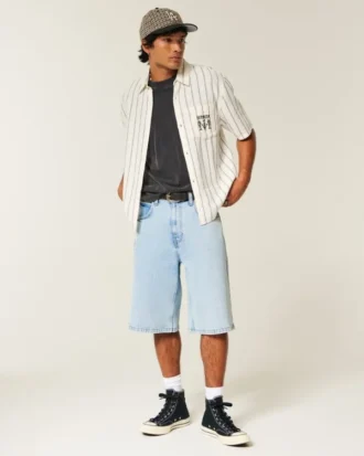Short en denim super baggy délavé clair Short en denim super baggy délavé clair
