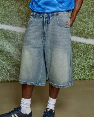 Short en denim super baggy Taz Graphic Medium Wash