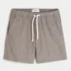 Short en lin mélangé à mi-cuisse Short en lin mélangé à mi-cuisse