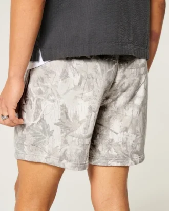 Short en molleton ample mi-cuisse camouflage Short en molleton ample mi-cuisse camouflage
