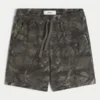 Short en molleton camouflage au-dessus du genou Short en molleton camouflage au-dessus du genou