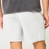 Short en molleton rafraîchissant mi-cuisse Short en molleton rafraîchissant mi-cuisse