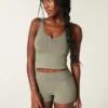 Shortie basique indispensable Shortie basique indispensable