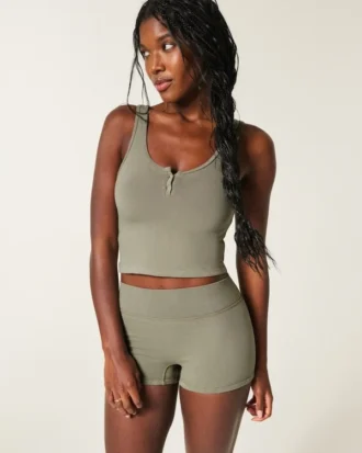 Shortie basique indispensable