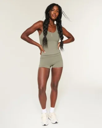 Shortie basique indispensable