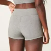 Shortie basique indispensable Shortie basique indispensable