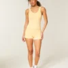 Shortie basique indispensable Shortie basique indispensable
