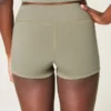 Shortie basique indispensable Shortie basique indispensable
