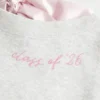 Sweat-shirt oversize avec nœud dans le dos « Class of ’26 » Sweat-shirt oversize avec nœud dans le dos « Class of ’26 »