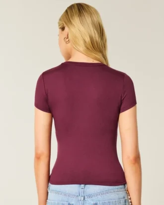 T-shirt bébé à col rond en tissu extensible et sans coutures