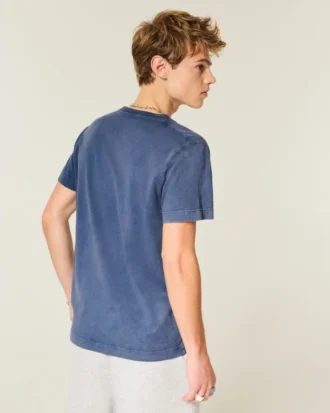 T-shirt à col en V