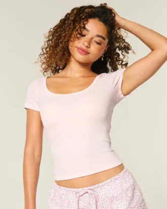 T-shirt à encolure dégagée