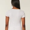 T-shirt à encolure dégagée T-shirt à encolure dégagée