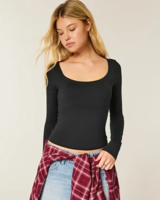 T-shirt à manches longues sans coutures et encolure dégagée