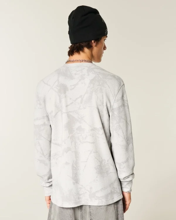 T-shirt thermique à manches longues et col rond, coupe décontractée, motif camouflage T-shirt thermique à manches longues et col rond, coupe décontractée, motif camouflage