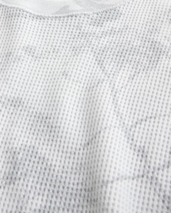 T-shirt thermique à manches longues et col rond, coupe décontractée, motif camouflage T-shirt thermique à manches longues et col rond, coupe décontractée, motif camouflage