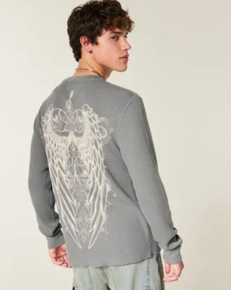 T-shirt thermique à motif rose et ailes d&rsquo;ange