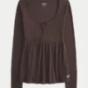 Top babydoll Henley facile à nouer dans le dos Top babydoll Henley facile à nouer dans le dos