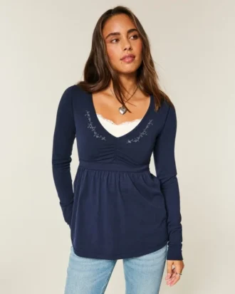 Top babydoll à manches longues et poitrine pincée Top babydoll à manches longues et poitrine pincée