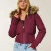 Veste bomber matelassée avec bordure en fausse fourrure Veste bomber matelassée avec bordure en fausse fourrure