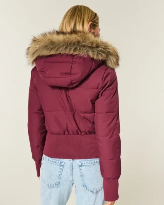 Veste bomber matelassée avec bordure en fausse fourrure