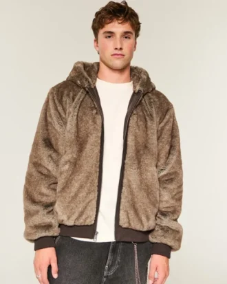 Veste à capuche en fausse fourrure