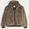 Veste à capuche en fausse fourrure Veste à capuche en fausse fourrure