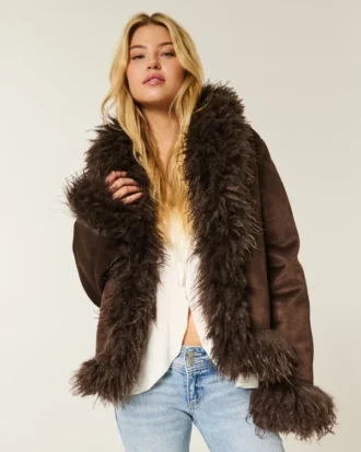 Veste en fausse peau lainée doublée de fausse fourrure