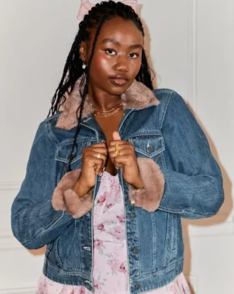 Veste en jean avec bordure en fausse fourrure