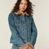 Veste en jean avec bordure en fausse fourrure Veste en jean avec bordure en fausse fourrure