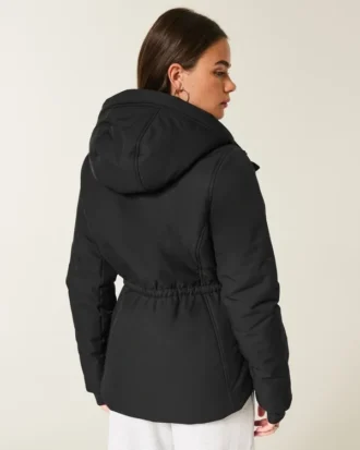 Veste toutes saisons doublée de fausse fourrure