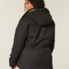 Veste toutes saisons doublée de fausse fourrure Veste toutes saisons doublée de fausse fourrure